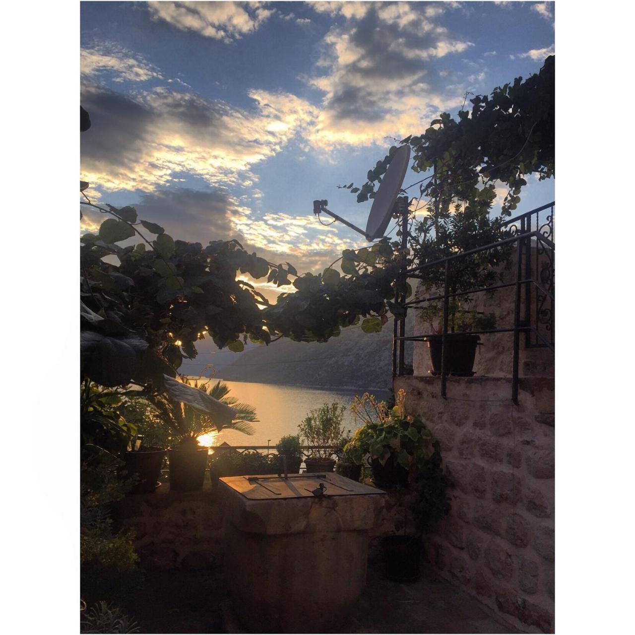 Apartment Terazza Di Ljuta Kotor Exteriér fotografie